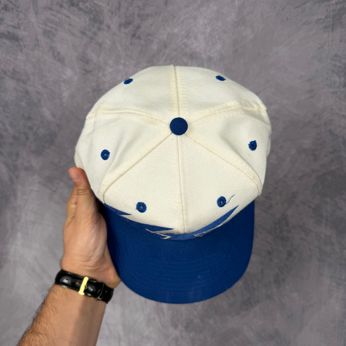 90s Cream Dallas Cowboys Logo Athletic Sharktooth Snapback Hat 6798