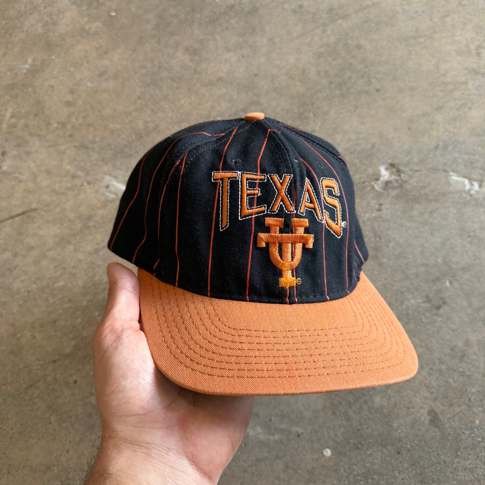 90s Black Texas Longhorns Pinstripe Snapback Hat 5795