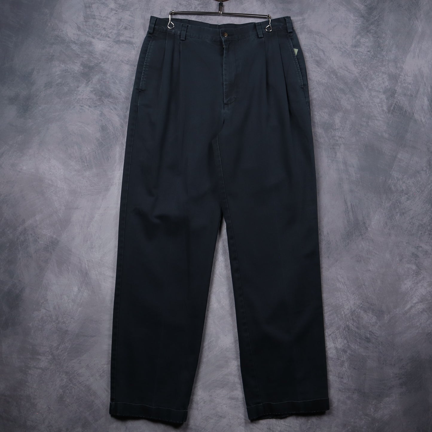 90s Faded Navy Blue Jos. A. Bank Pleated Chino Pants 5278