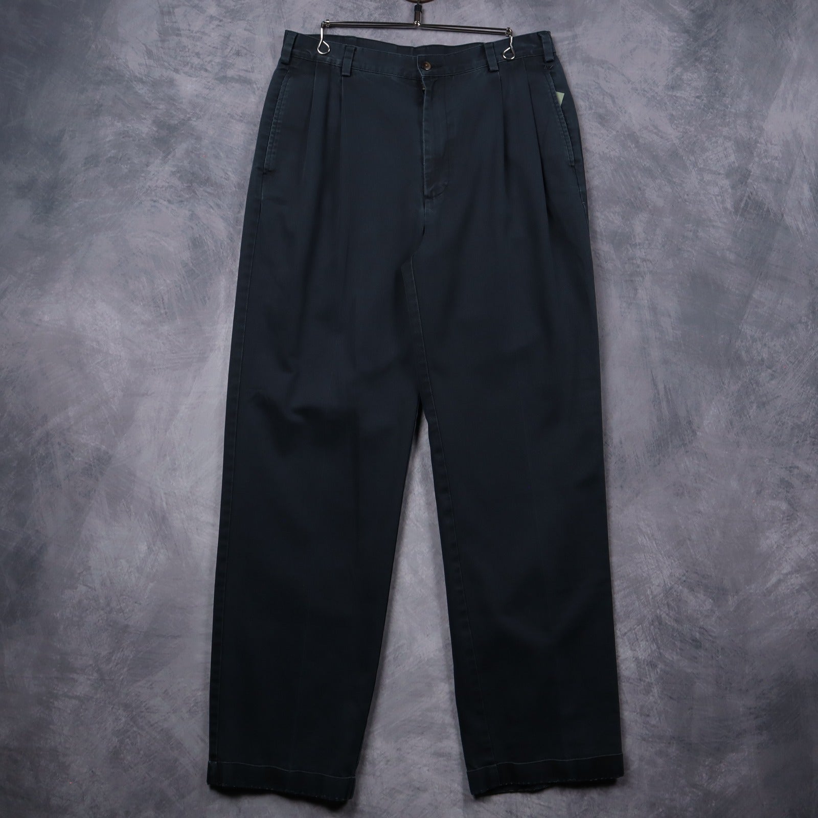 90s Faded Navy Blue Jos. A. Bank Pleated Chino Pants 5278