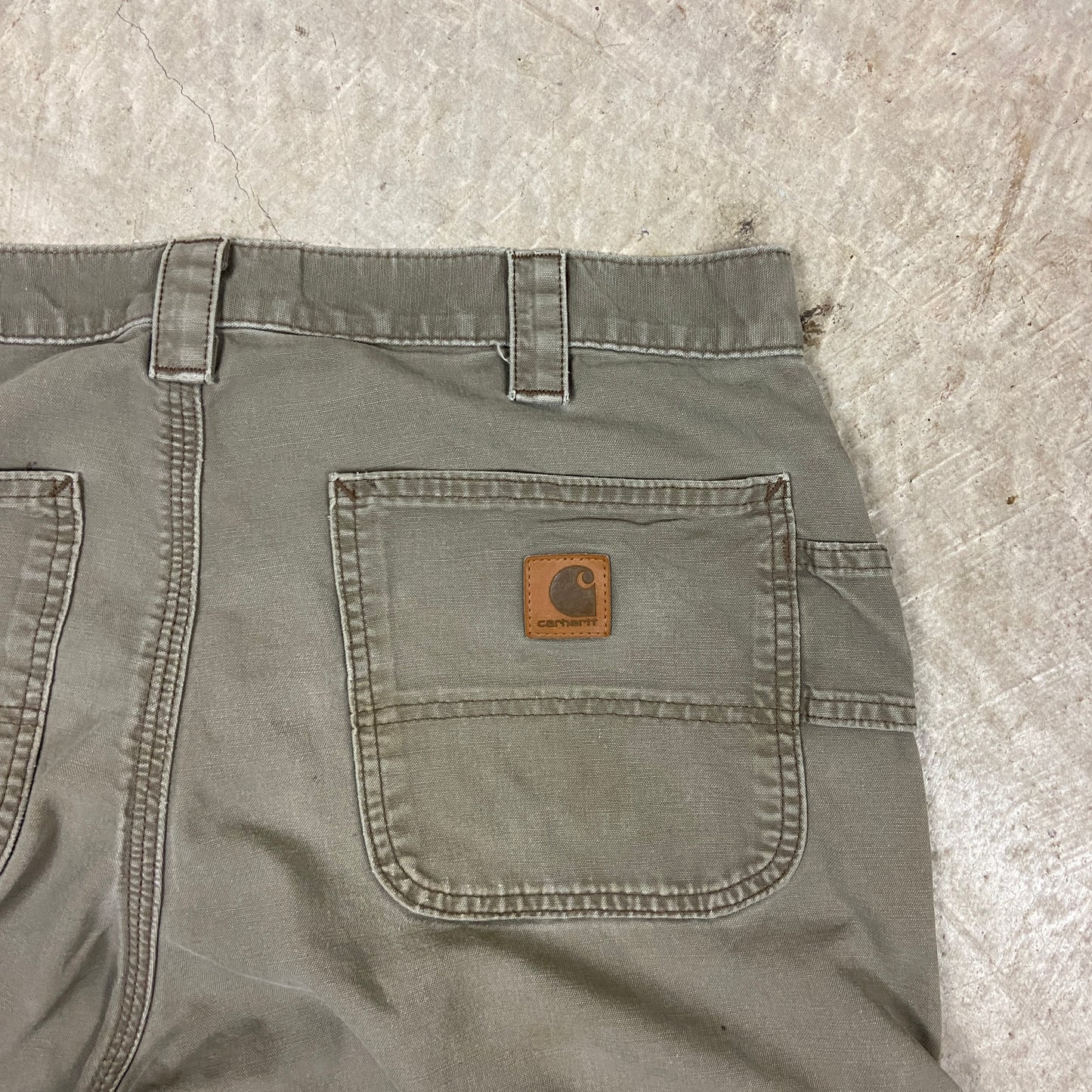 Early 00s Olive Green Carhartt Baggy Carpenter Work Shorts 32x8.5 BA02