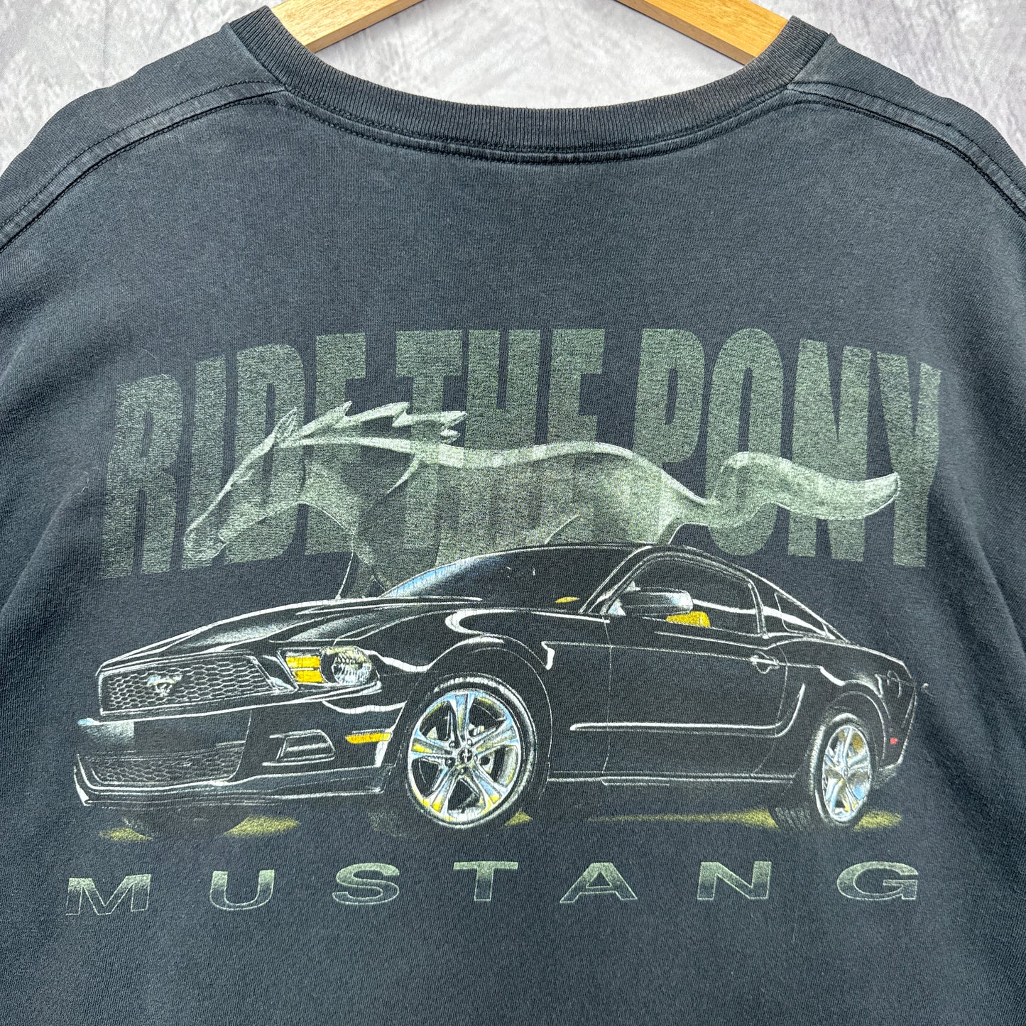 00s Black Ford Shelby Mustang Shirt 3851