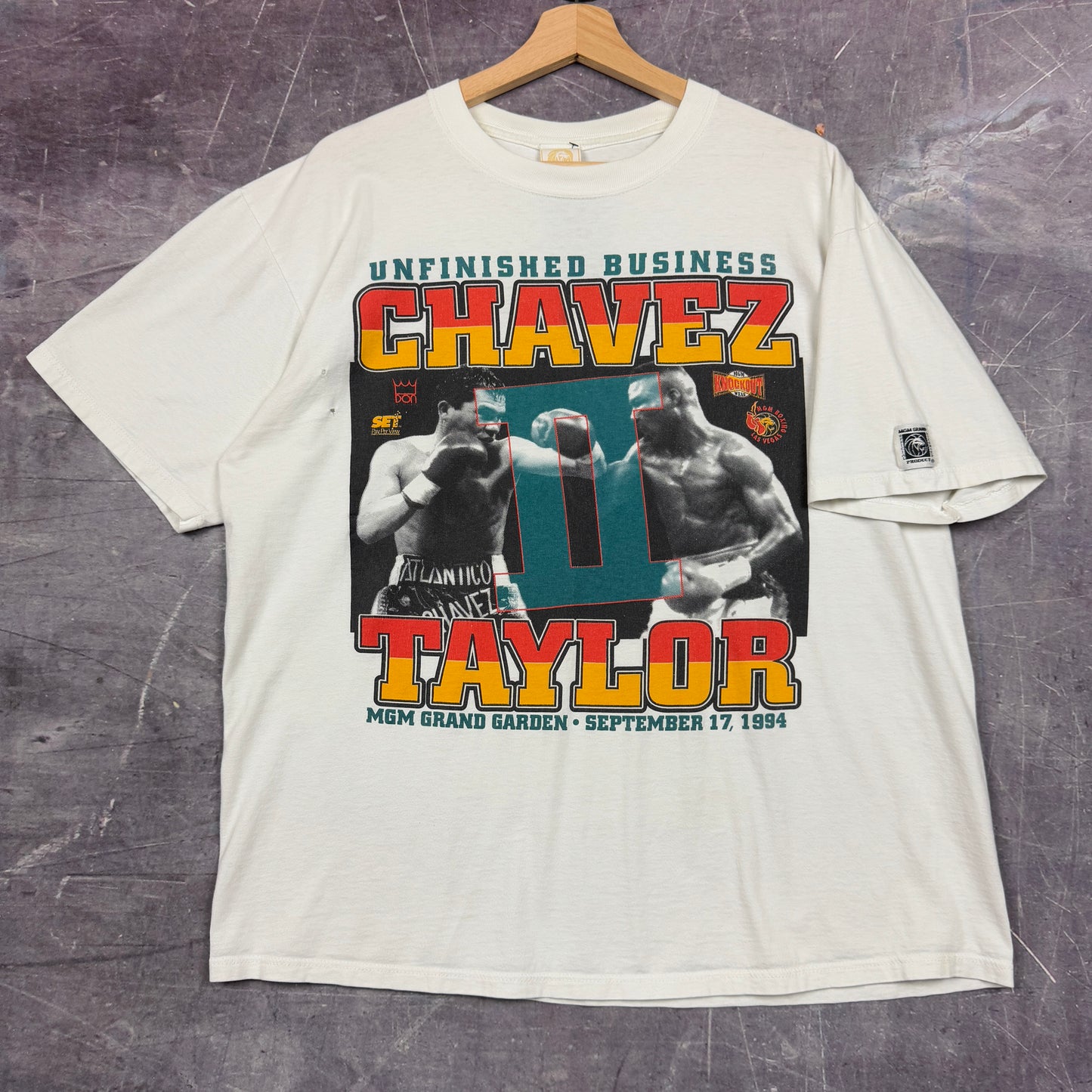 1994 White Chavez Taylor MGM Grand Garden Boxing Graphic Shirt Boxy XL 1029