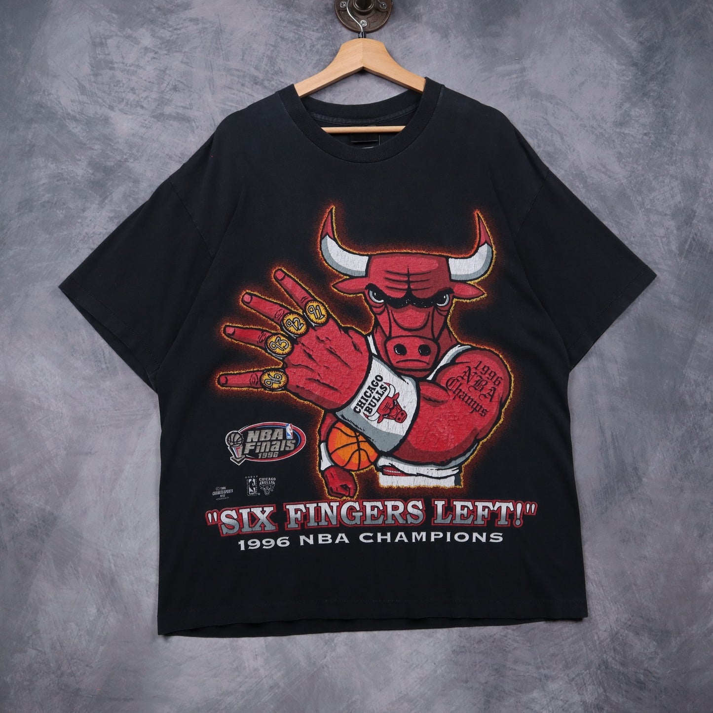 1996 Black Chicago Bulls "Six Fingers Left!" NBA Champions Shirt 4915