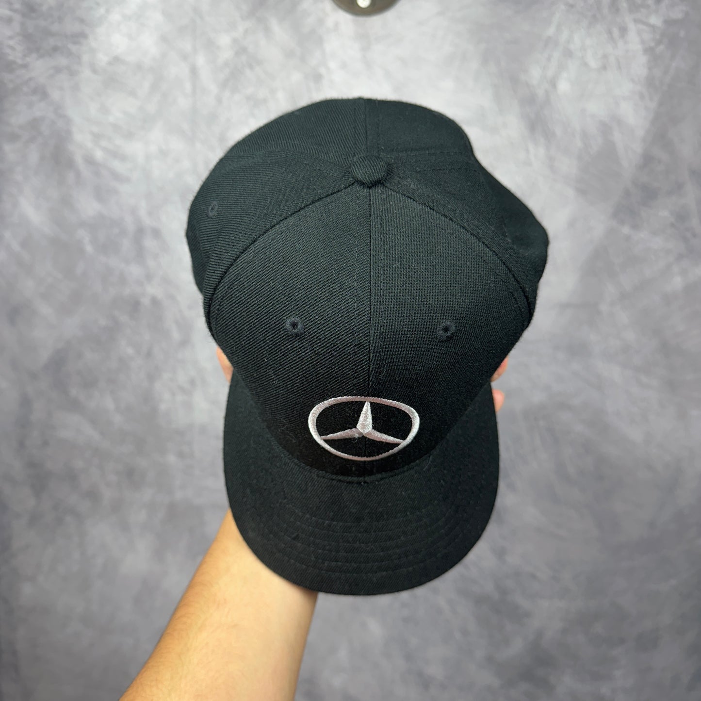 00s Mercedes Hat 4041