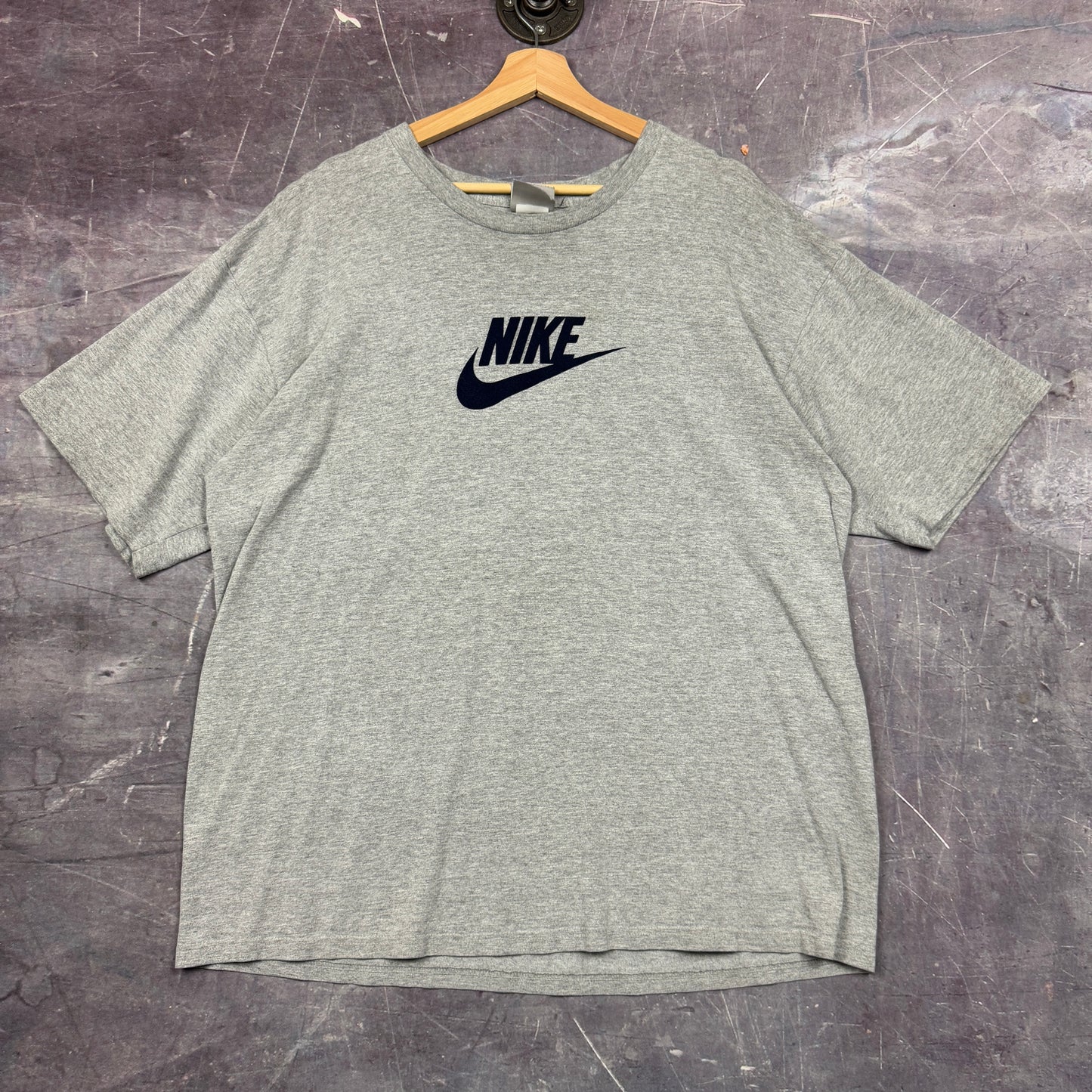 Early 00s Light Gray Nike Essential Logo Graphic Shirt XL 1079