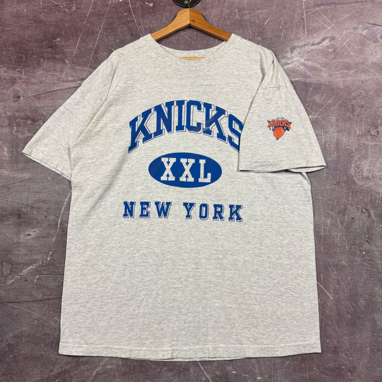90s Light Grey New York Knicks XXL Graphic Shirt XL 2977