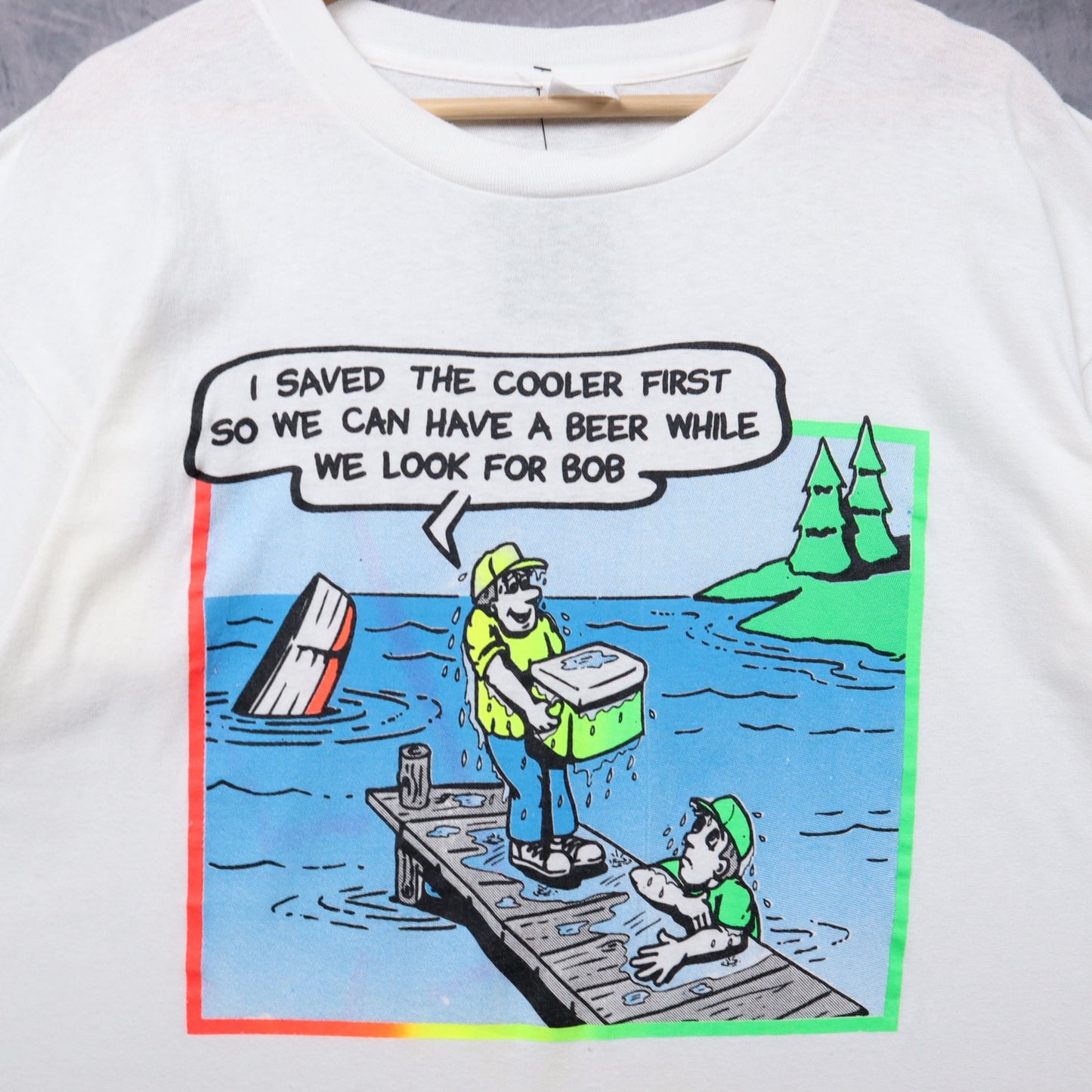 90s White Funny Fishing Cartoon 'Look For Bob' Shirt 5398
