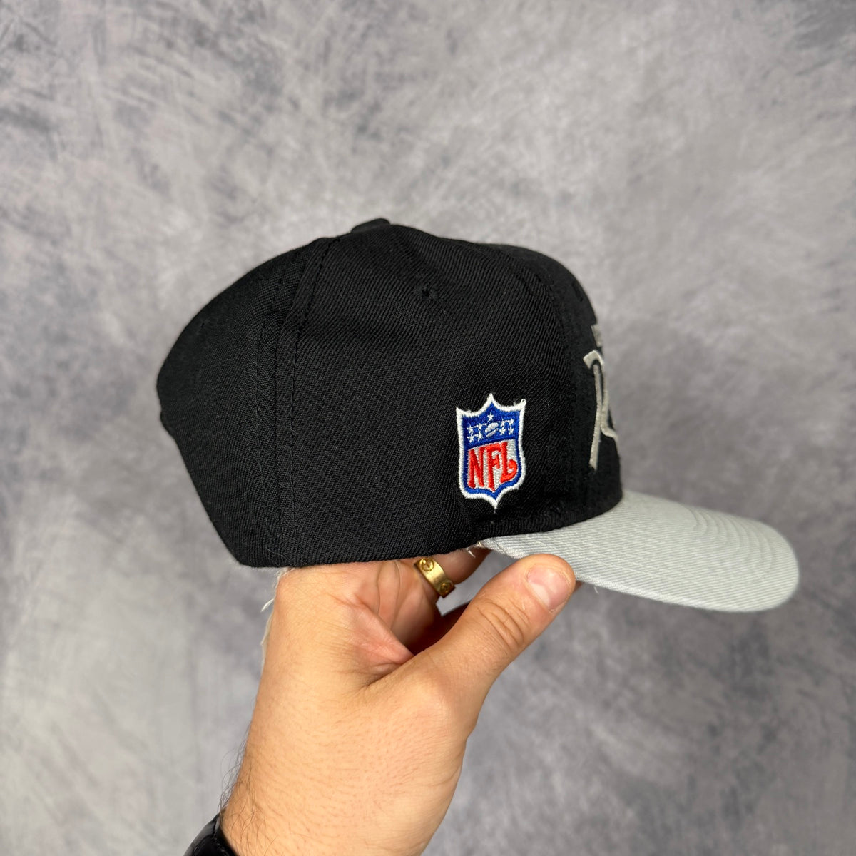 90s Black Los Angeles Raiders Sports Specialties Script Snapback Hat 6839