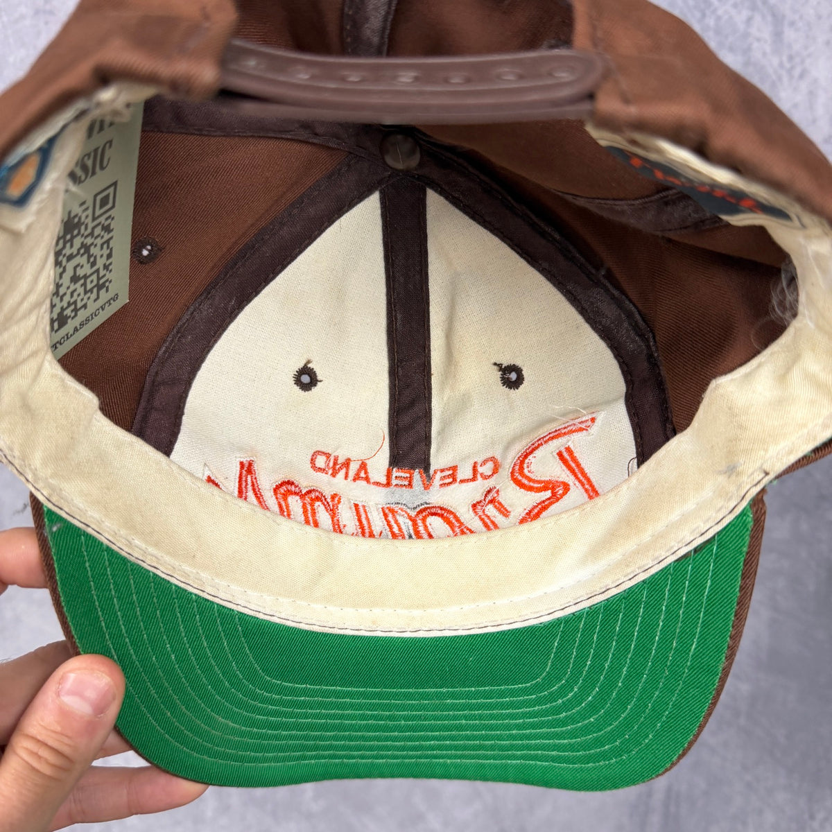 90s Brown Cleveland Browns Script Snapback Hat 6838