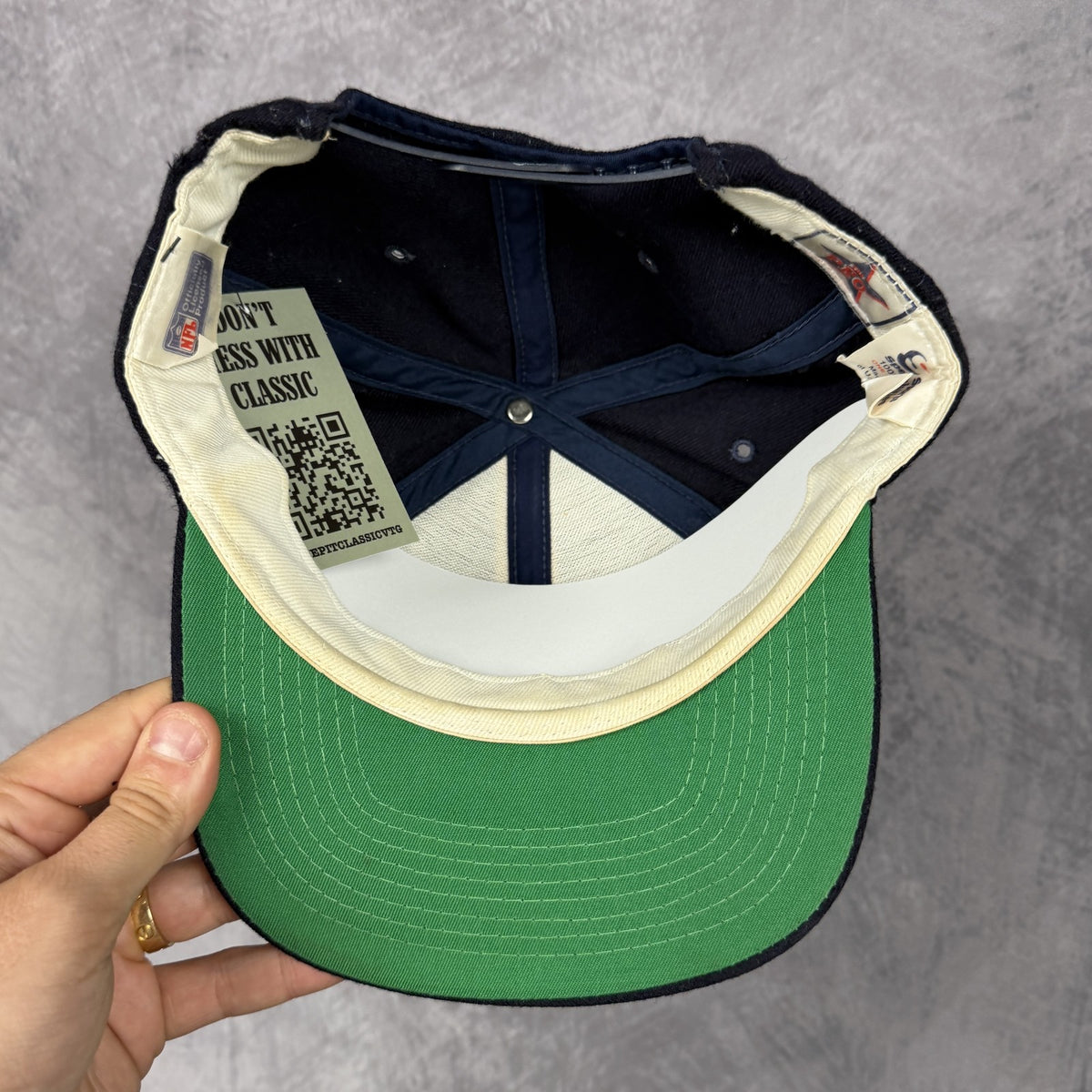 90s Navy Blue Chicago Bears Sports Specialties SIngle Line Script Snapback Hat 6831