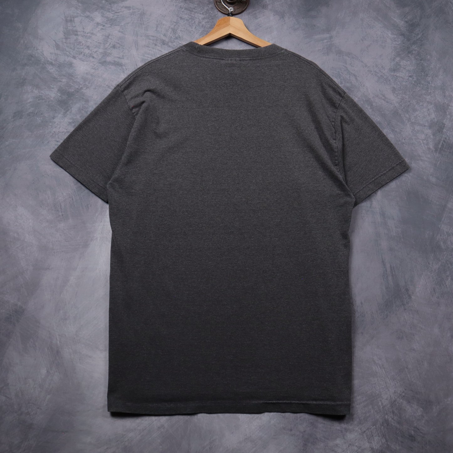 2004 Charcoal Grey Pink Floyd Pulse Shirt 5439