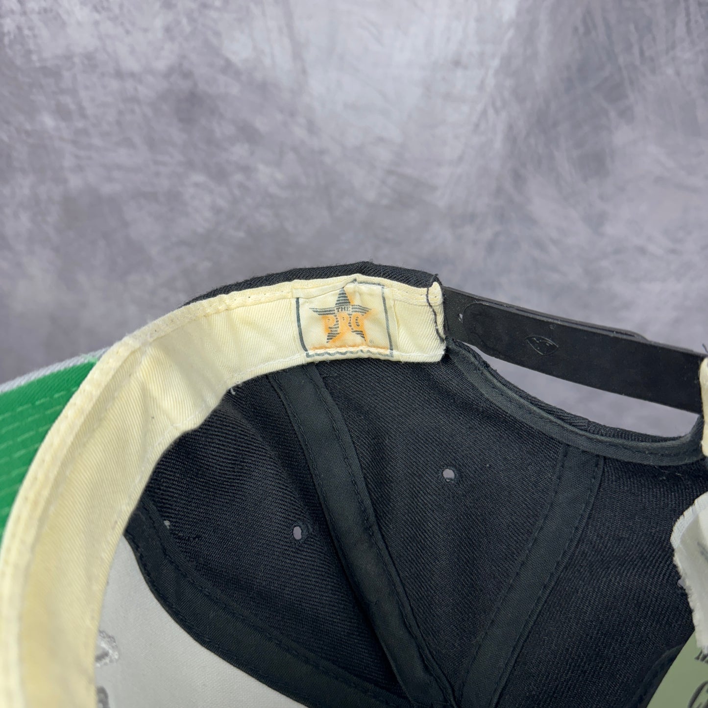 90s Black Los Angeles Raiders Single Line Script Hat 4302