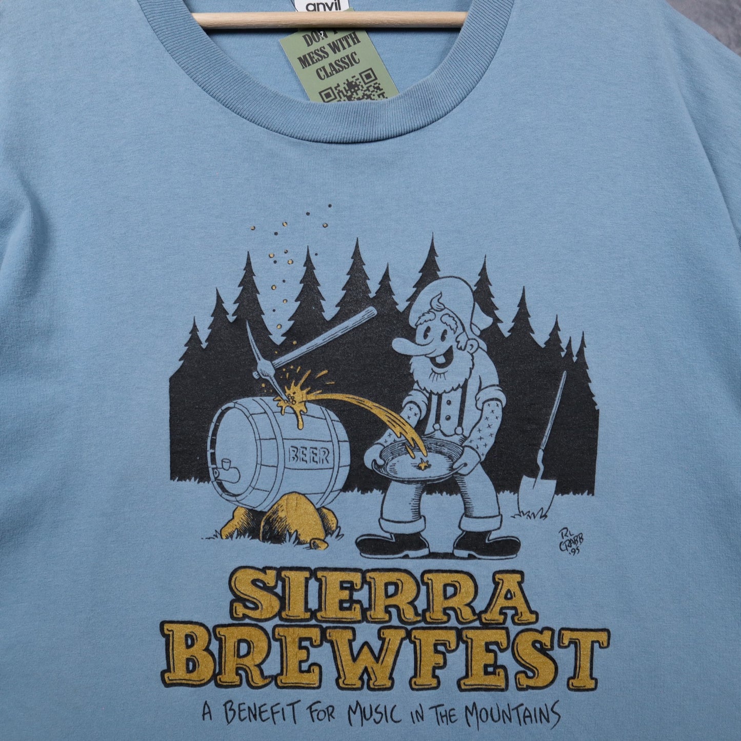 1995 Light Blue Sierra Brewfest Music in the Mountains Shirt 5422