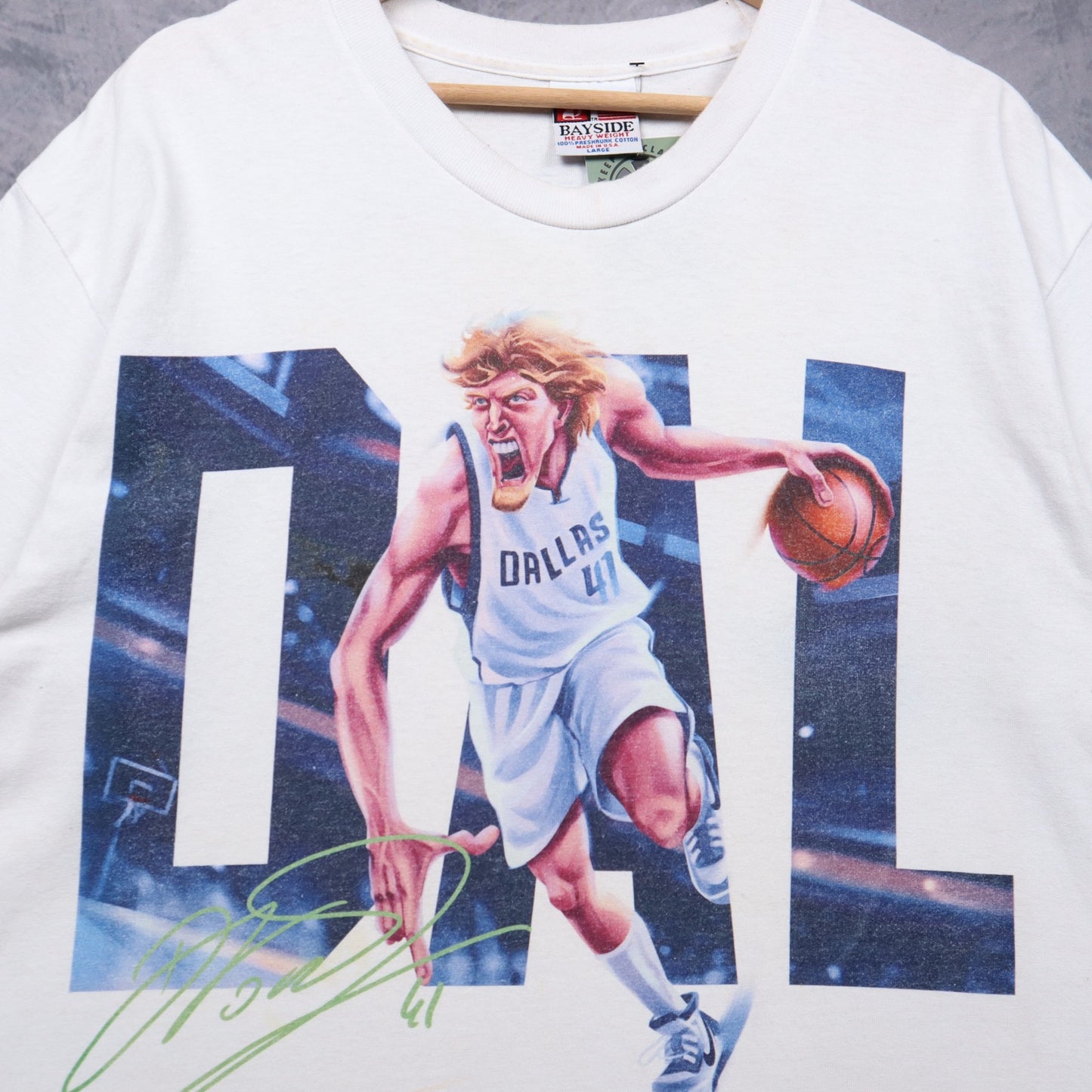 Early 2000s White Dirk Nowitzki Dallas Mavericks Shirt 5602
