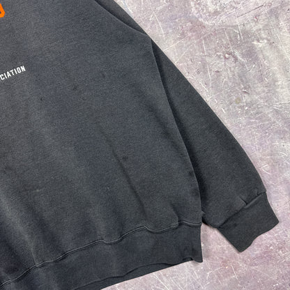 90s Faded Black New York Knicks National Basketball Association Embroidered Crewneck Sweatshirt XL 3000