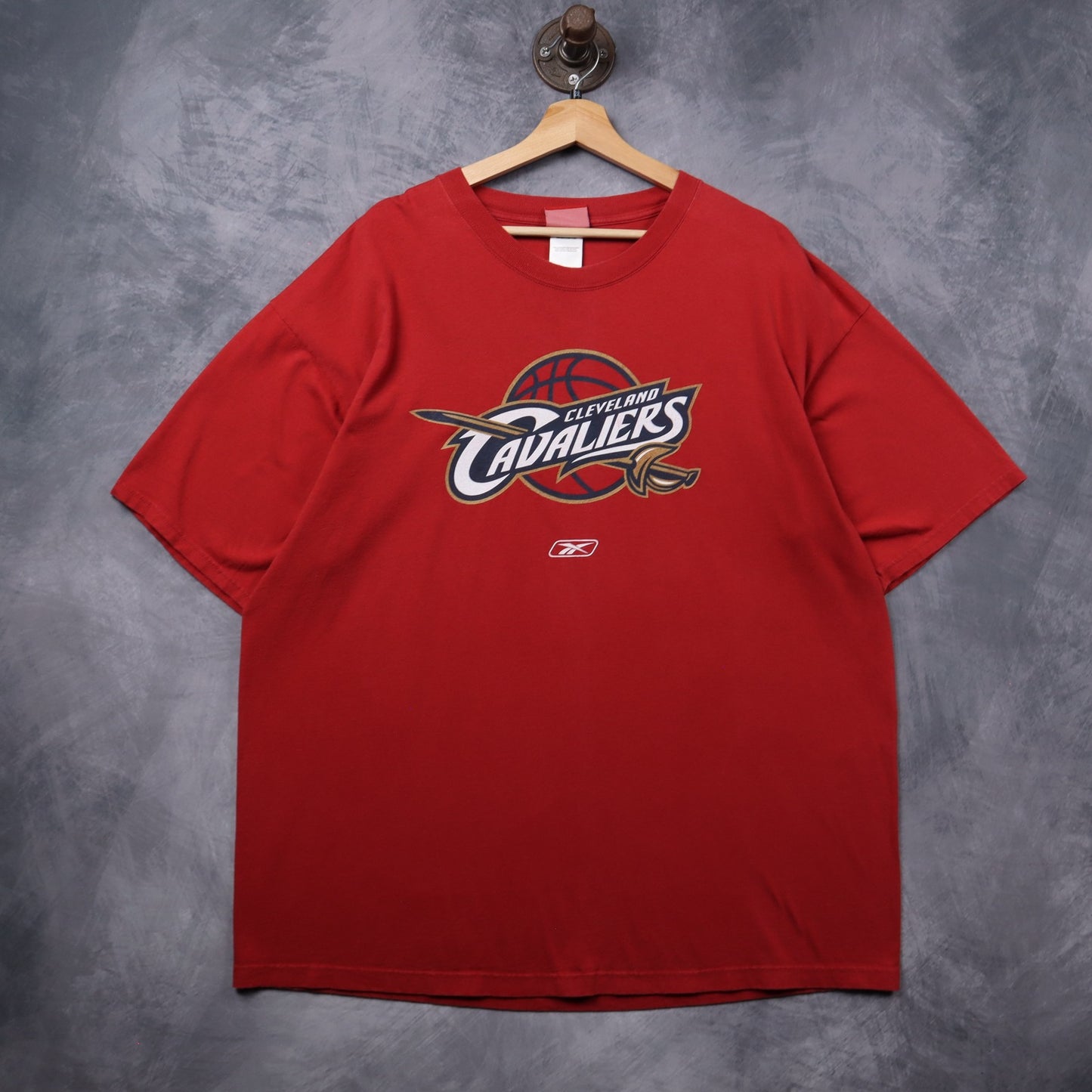 Early 00s Red Cleveland Cavaliers Reebok Shirt 5456