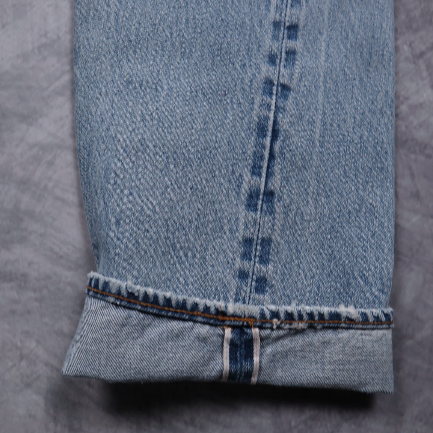 90s Light Wash Levi's Faded Denim Jeans 5057