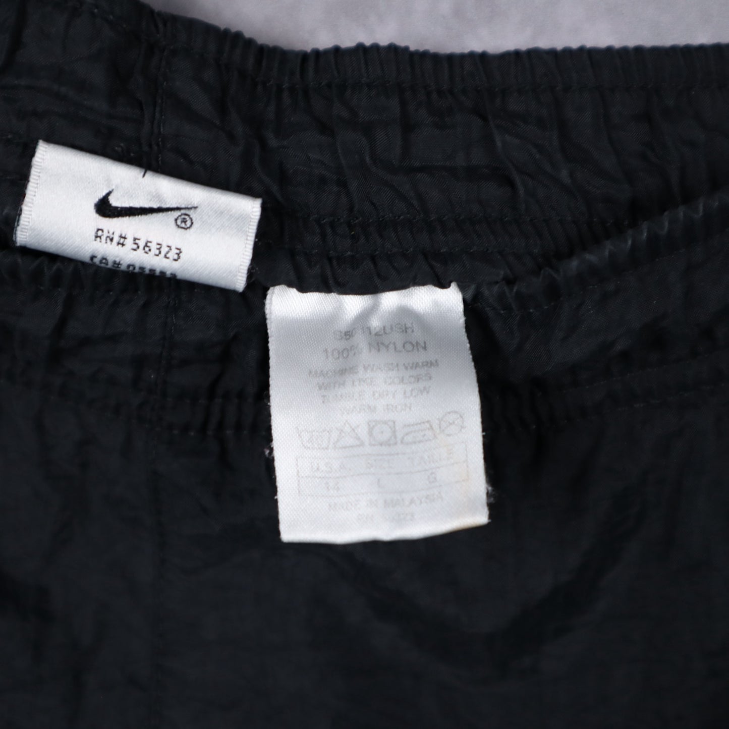 90s Black Nike Nylon Shorts 5193