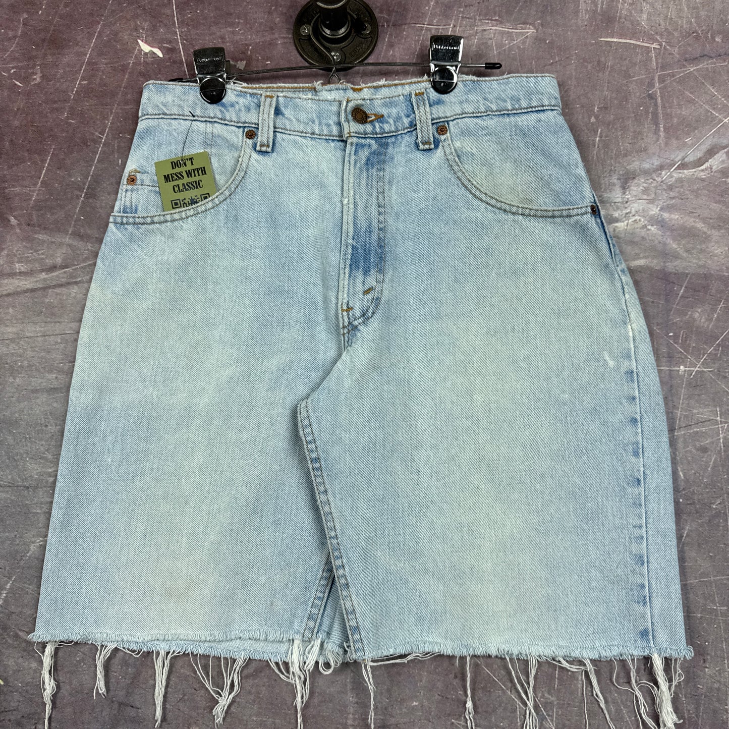 90s Light Wash Baggy Levi's Denim Shorts 32x9.5 2753