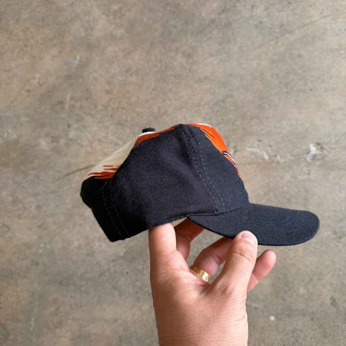 90s Black Texas Longhorns Logo Athletic Splash Snapback Hat 5772
