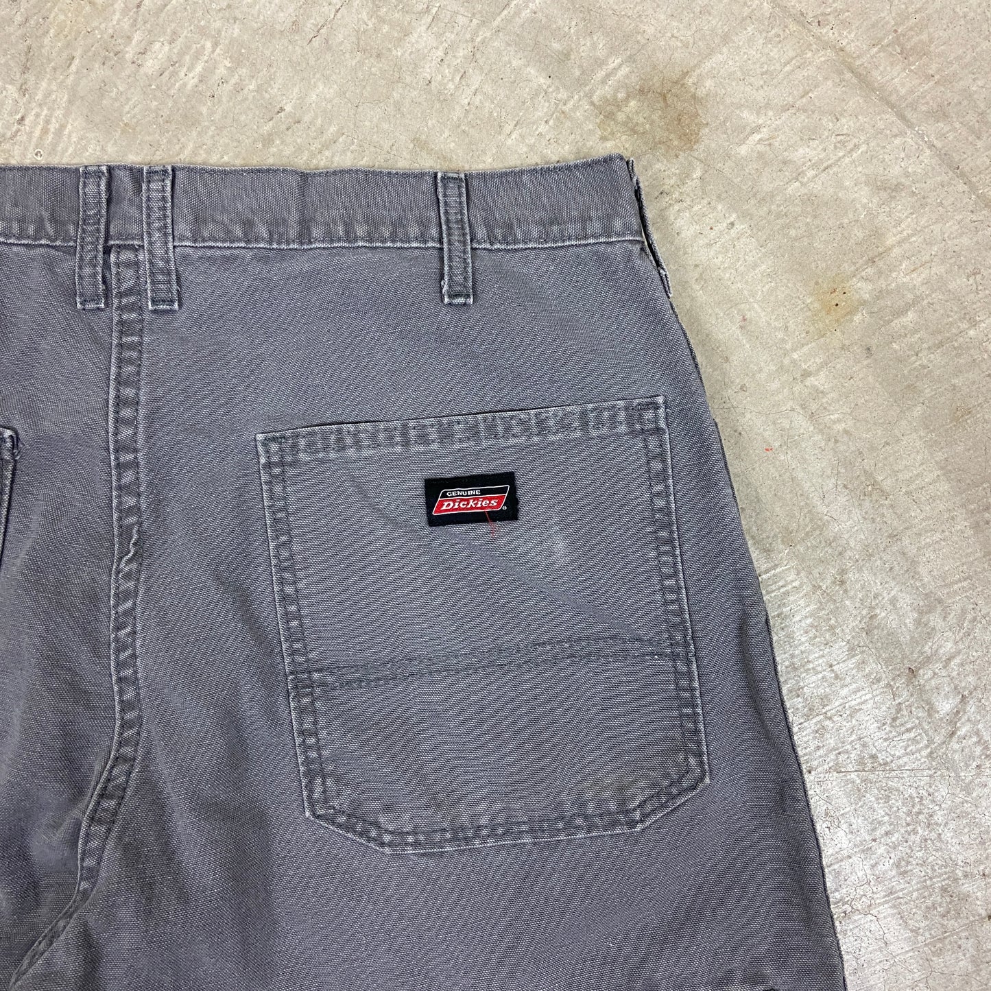 Early 00s Gray Dickies Baggy Carpenter Work Shorts 35x10 BA78