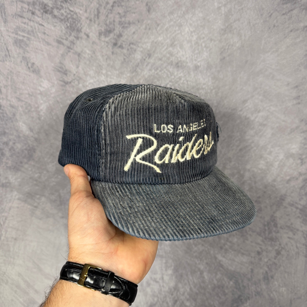 90s Faded Black Los Angeles Raiders Sports Specialties Corduroy Snapback Hat 6797