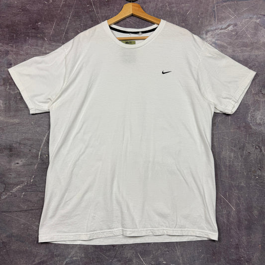 Early 00s White Nike Mini Swoosh Essential Logo Shirt XL 0844