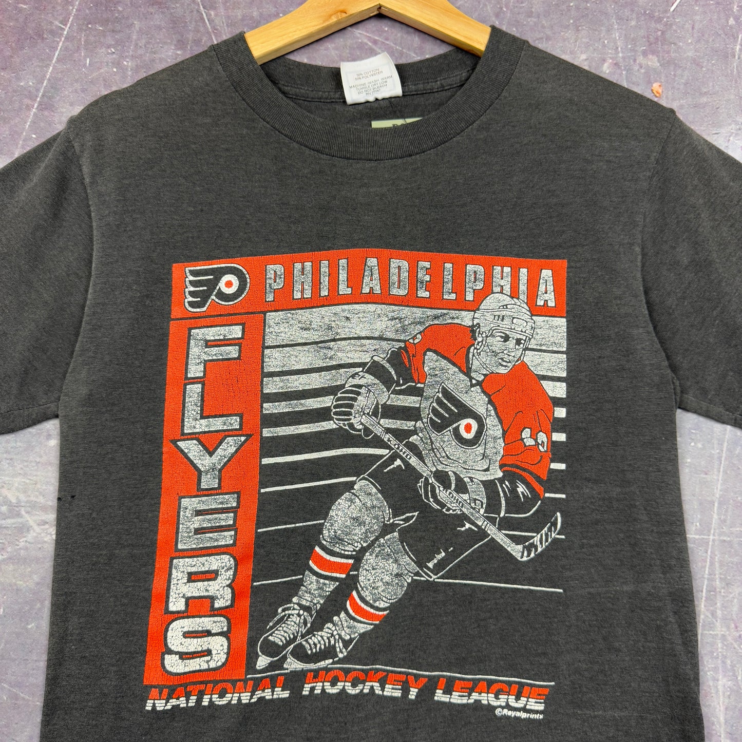 80s Faded Black Philidelphia Flyers NHL Hocket Graphic Shirt XS 1119