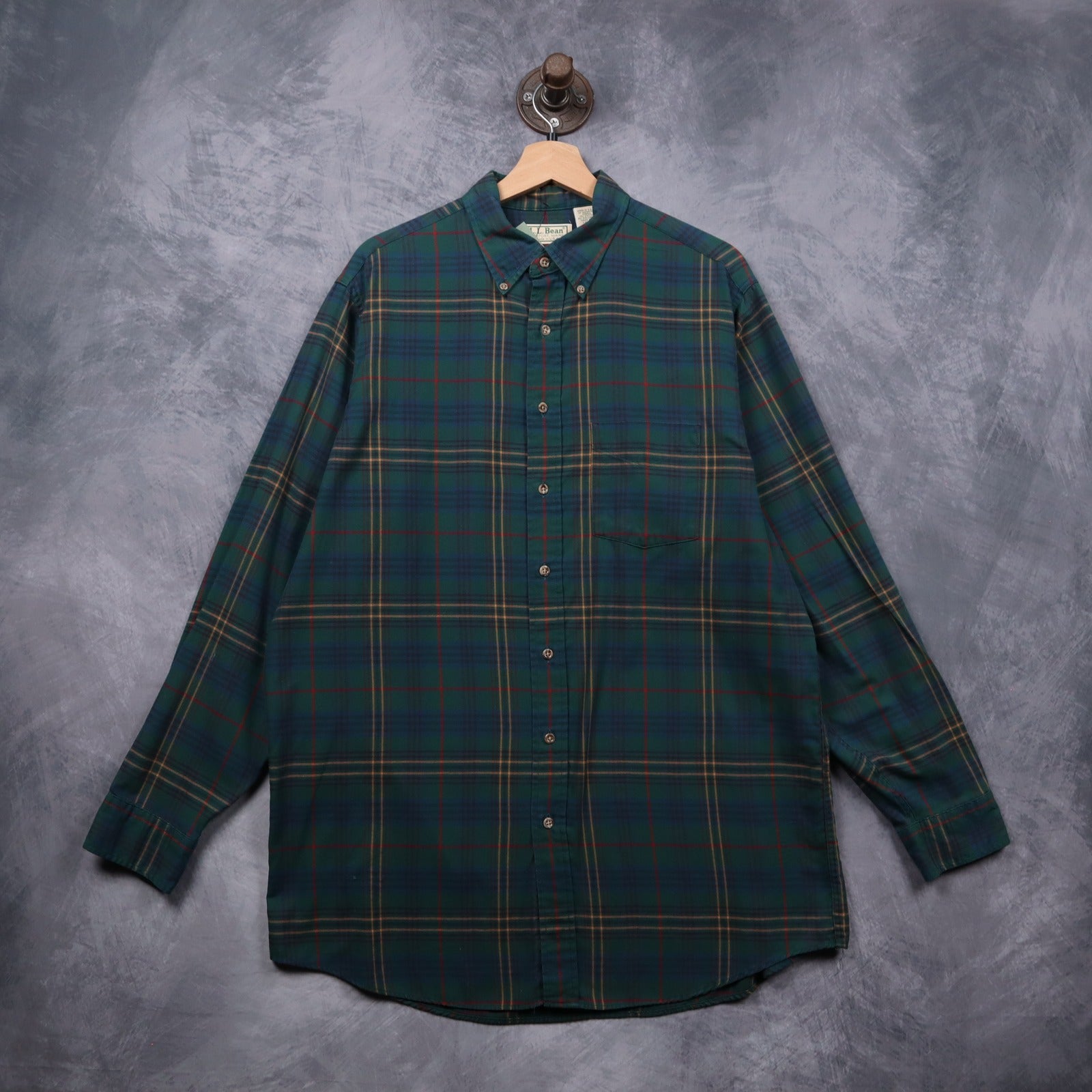 90s Green L.L. Bean Plaid Long Sleeve Button Up Shirt 5556