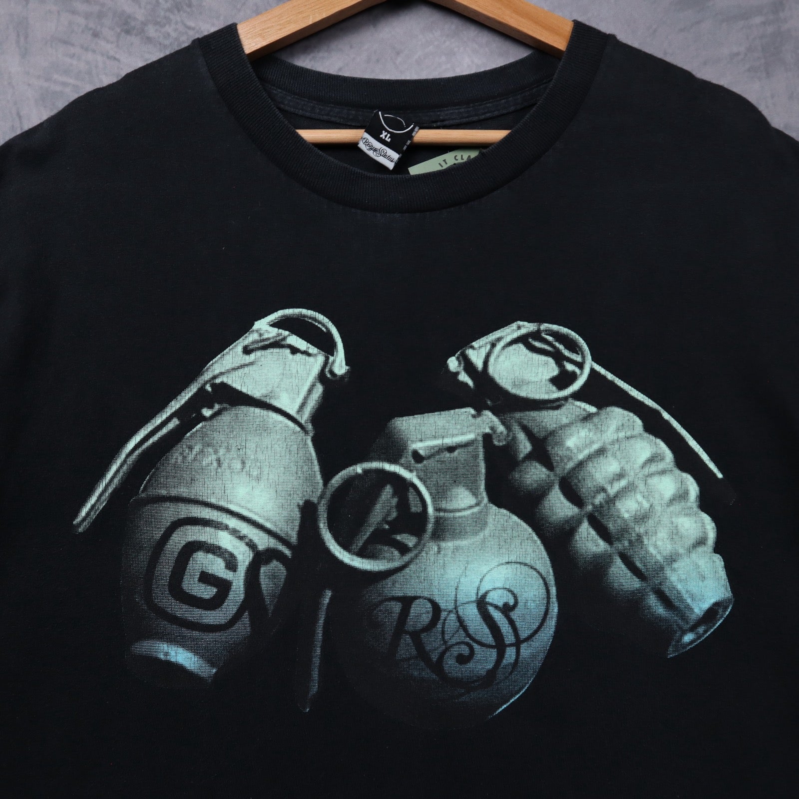 Late 2000s Black Grenade Rogue Status Shirt 5432