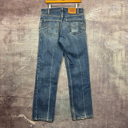 90s Medium Wash Faded Levi's 505 Denim Jeans 33x32 2065