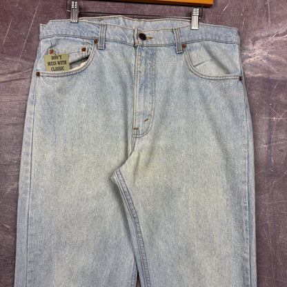 90s Light Wash Levi's 505 Denim Jeans 36x31 2055