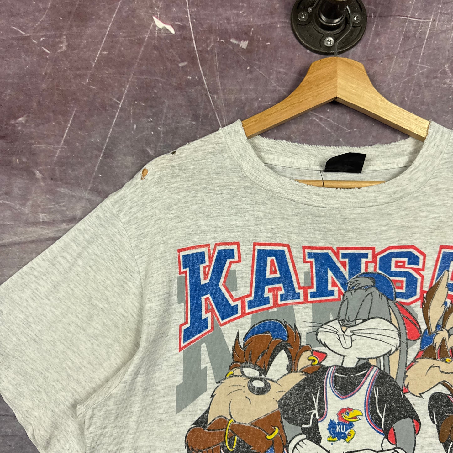 1993 Grey Kansas Looney Tunes Basketball Shirt 3321