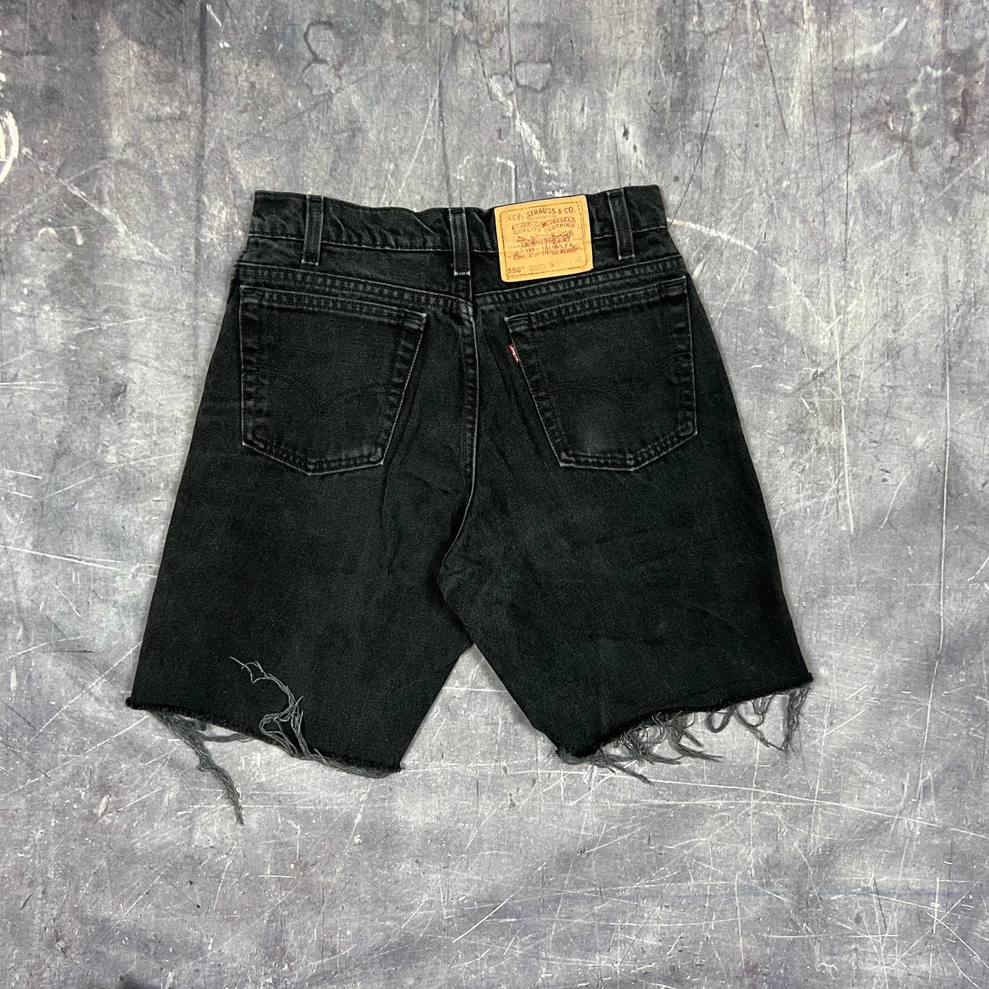 90s Black Levi's 550 Baggy Denim Shorts 28x8.5 AY25