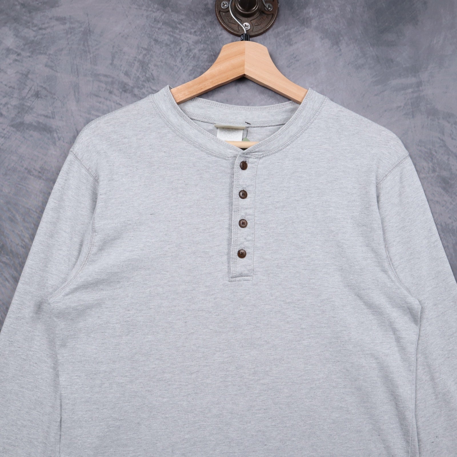 90s Heather Grey L.L. Bean Long Sleeve Henley Shirt 5134