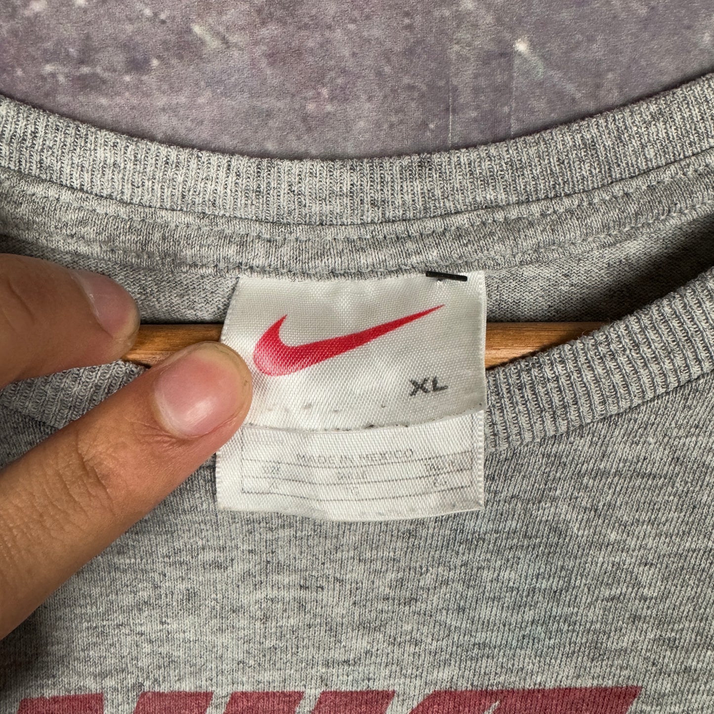 Early 00s Light Gray Nike Red Yellow Essential Logo Graphic Shirt L 1016