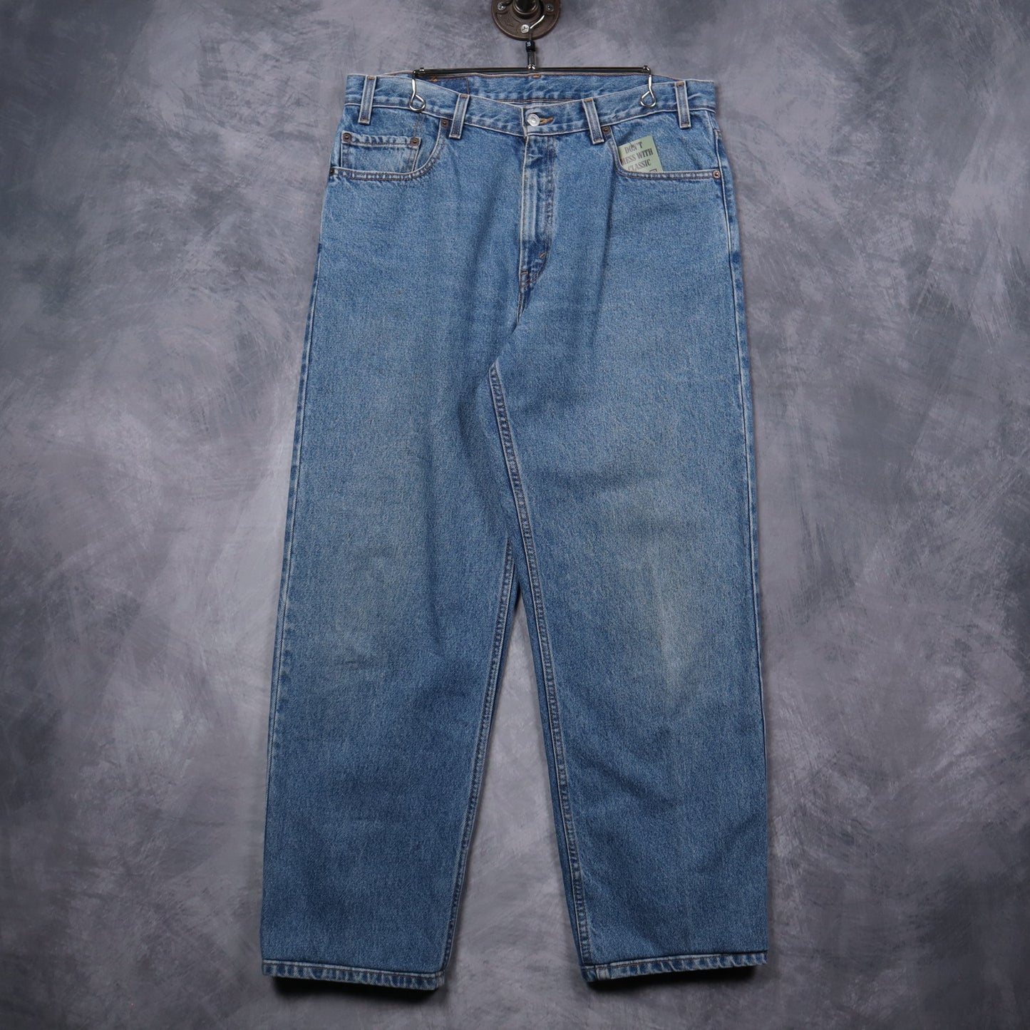 90s Medium Wash Levi's Relaxed Straight Leg Jeans 5267