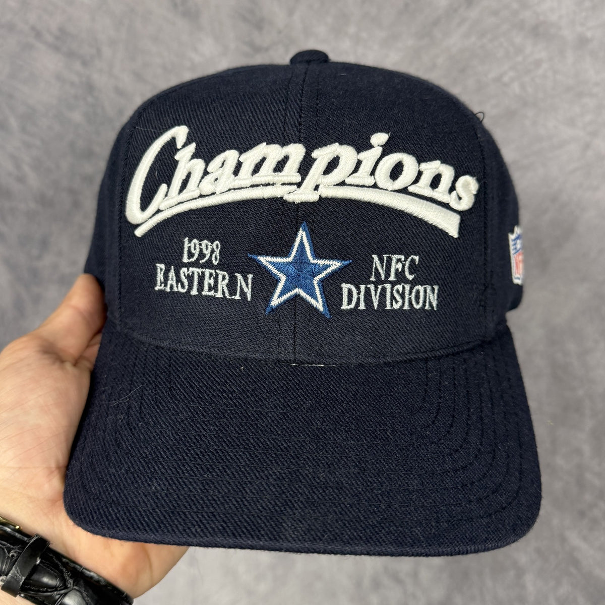 1998 Navy Blue Dallas Cowboys NFC Eastern Division Champions Snapback Hat 6846