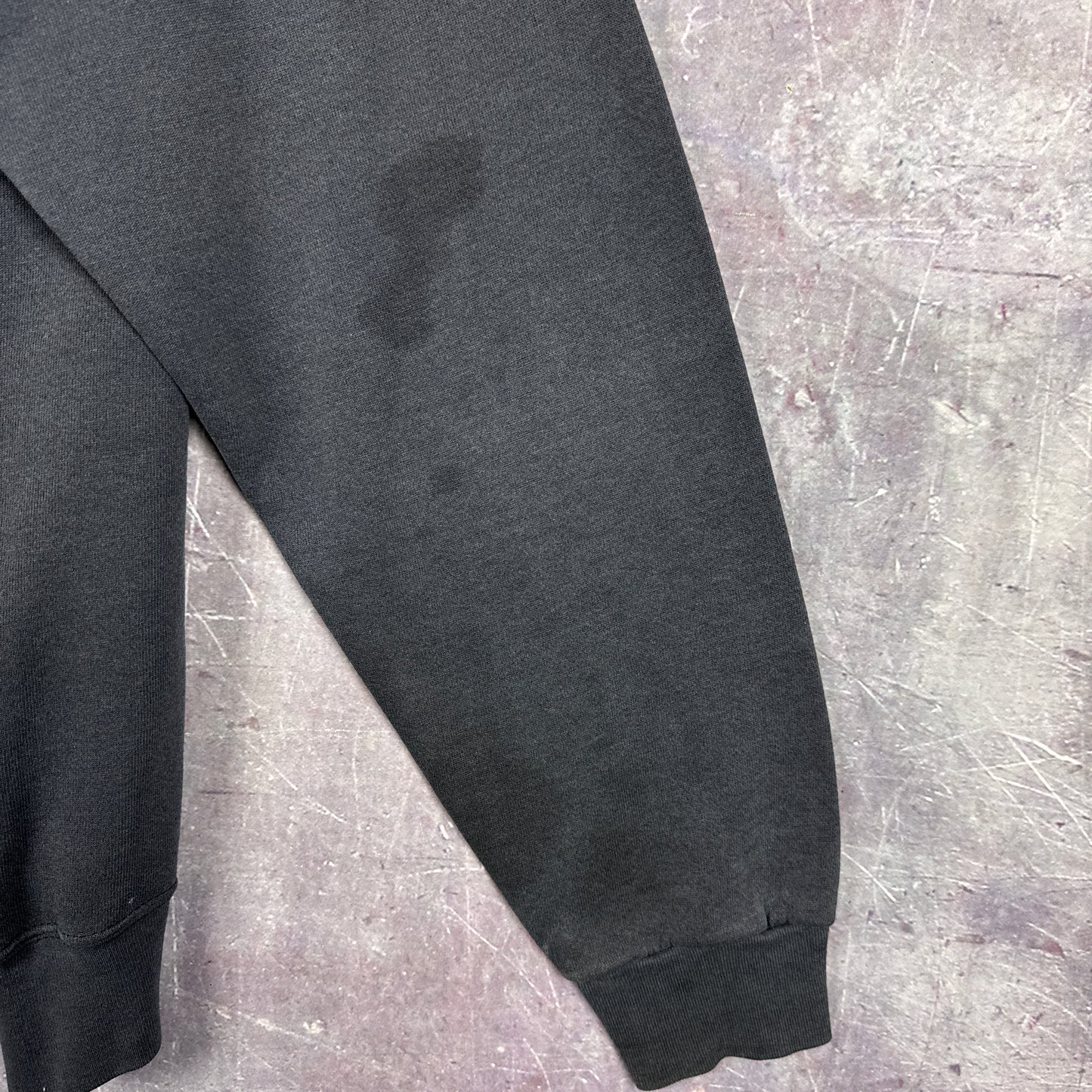 90s Faded Black New York Knicks National Basketball Association Embroidered Crewneck Sweatshirt XL 3000