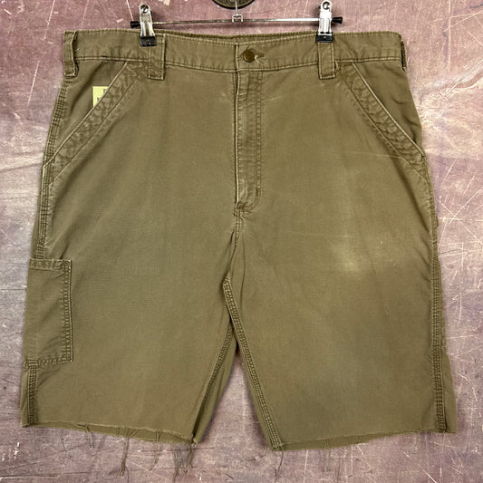 00s Green Carhartt Shorts 36x11 3524