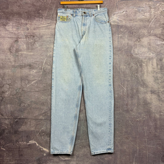 90s Light Wash Levi's 550 Denim Jeans 32x35 0726