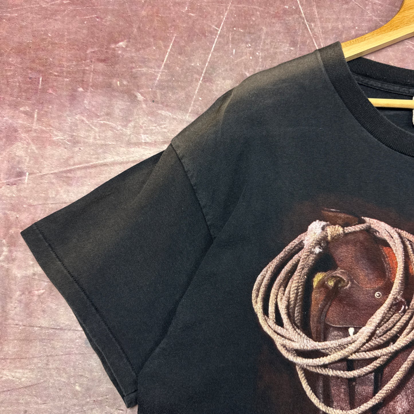 90s Black Horse Saddle Tee 3818