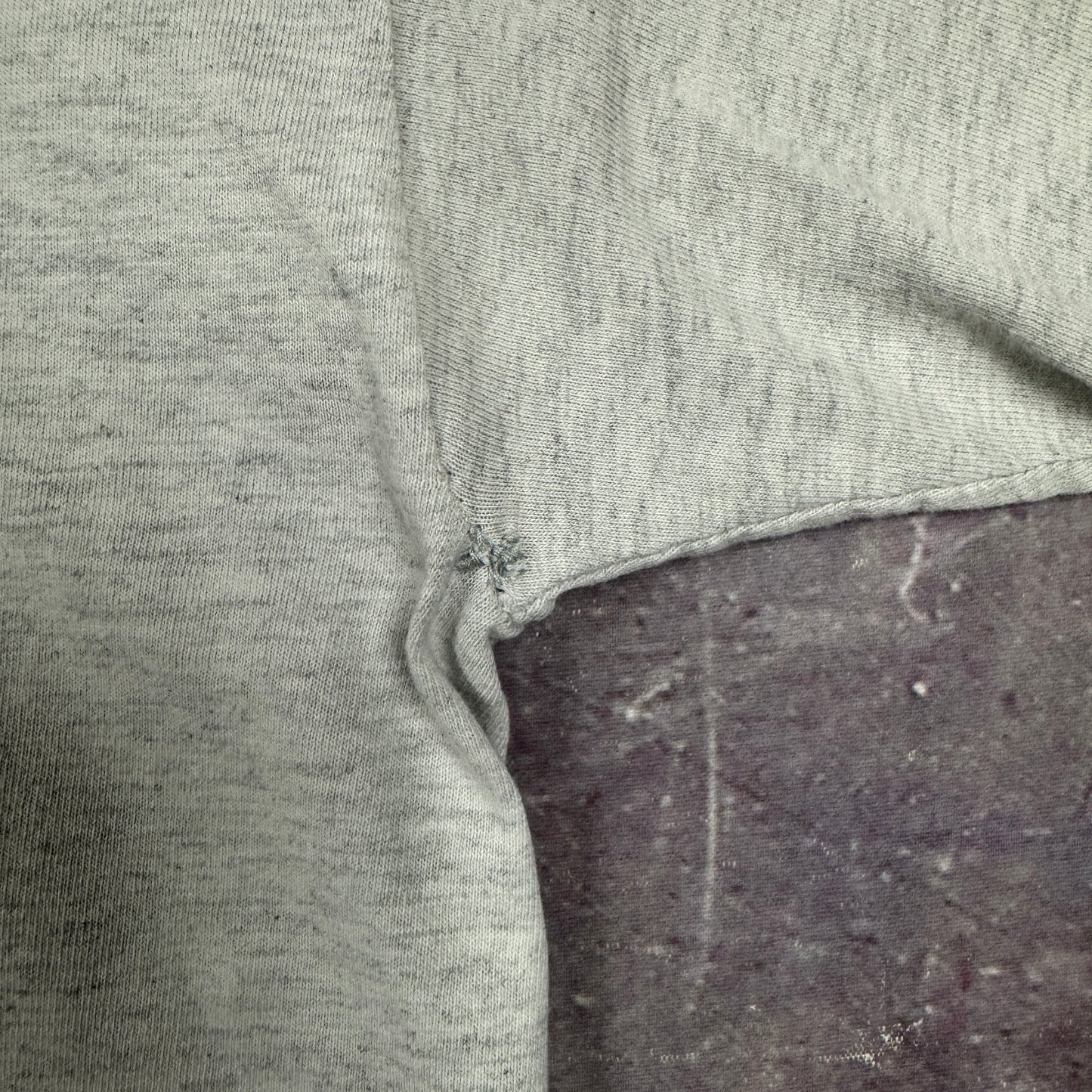 1993 Grey Phillies Looney Tunes Shirt 3313