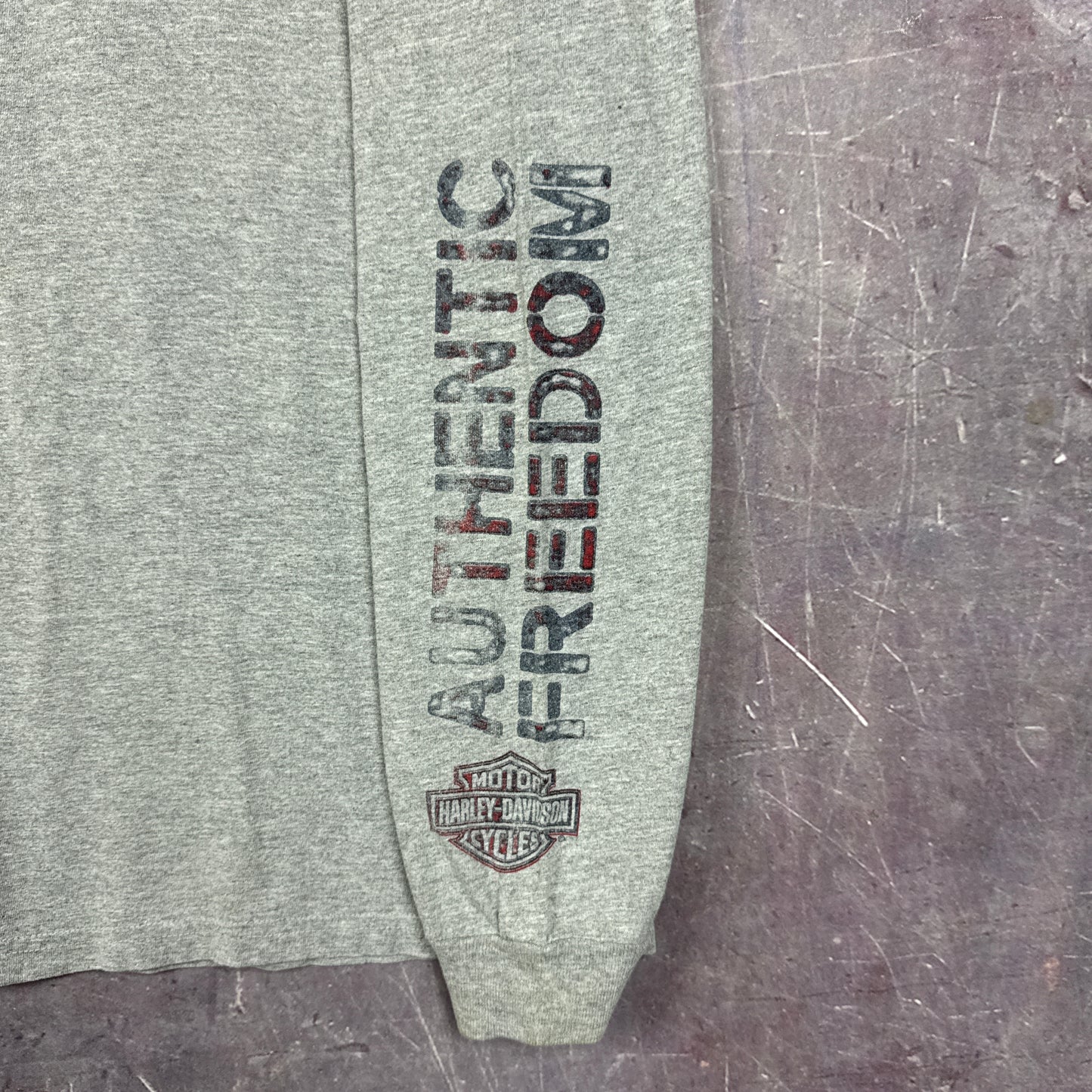 00s Grey Harley Davidson Long Sleeve Shirt 3073