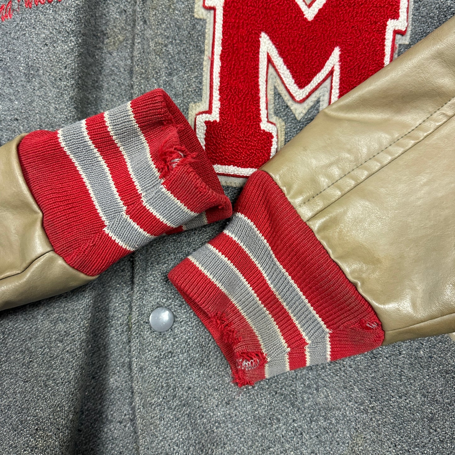 80s Gray Red Tan M Indian Head Letterman Varsity Jacket XL X35