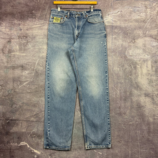 90s Light Wash Levi's 550 Denim Jeans 32x32 0727