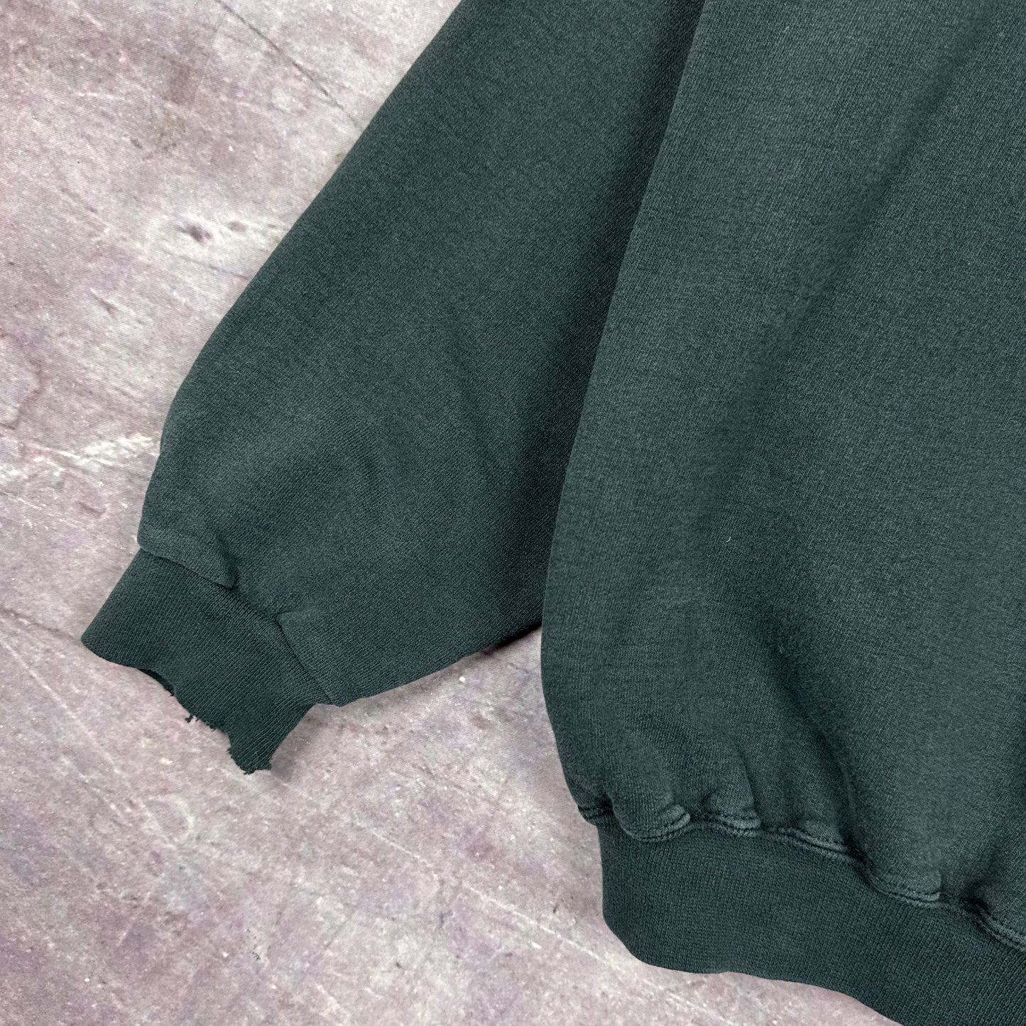 00s Faded Black Harley Davidson Sweatshirt 3069