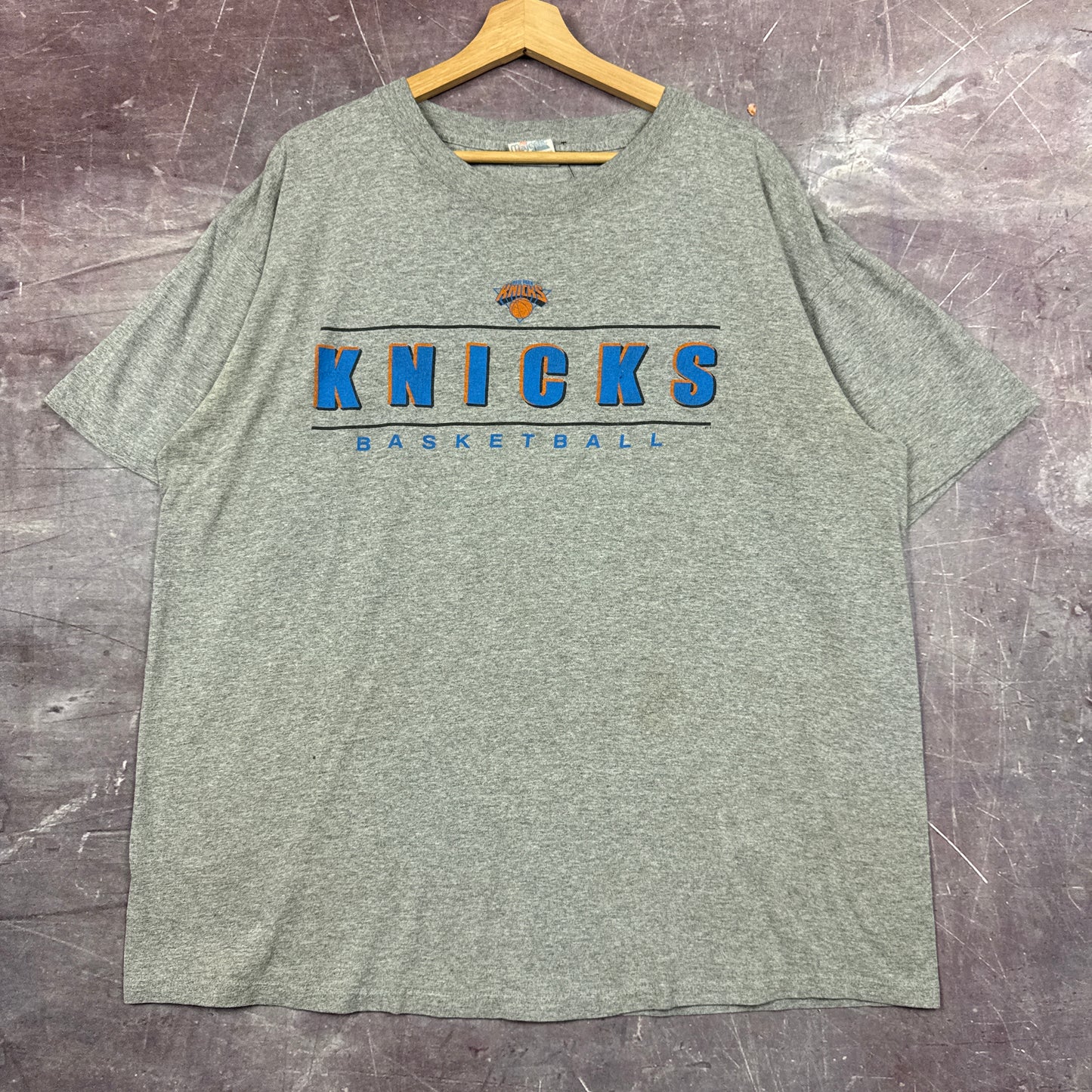 90s Heather Grey New York Knicks Basketball Graphic Shirt XL 2982