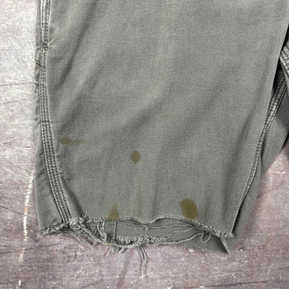00s Grey Carhartt Shorts 31x9 3526